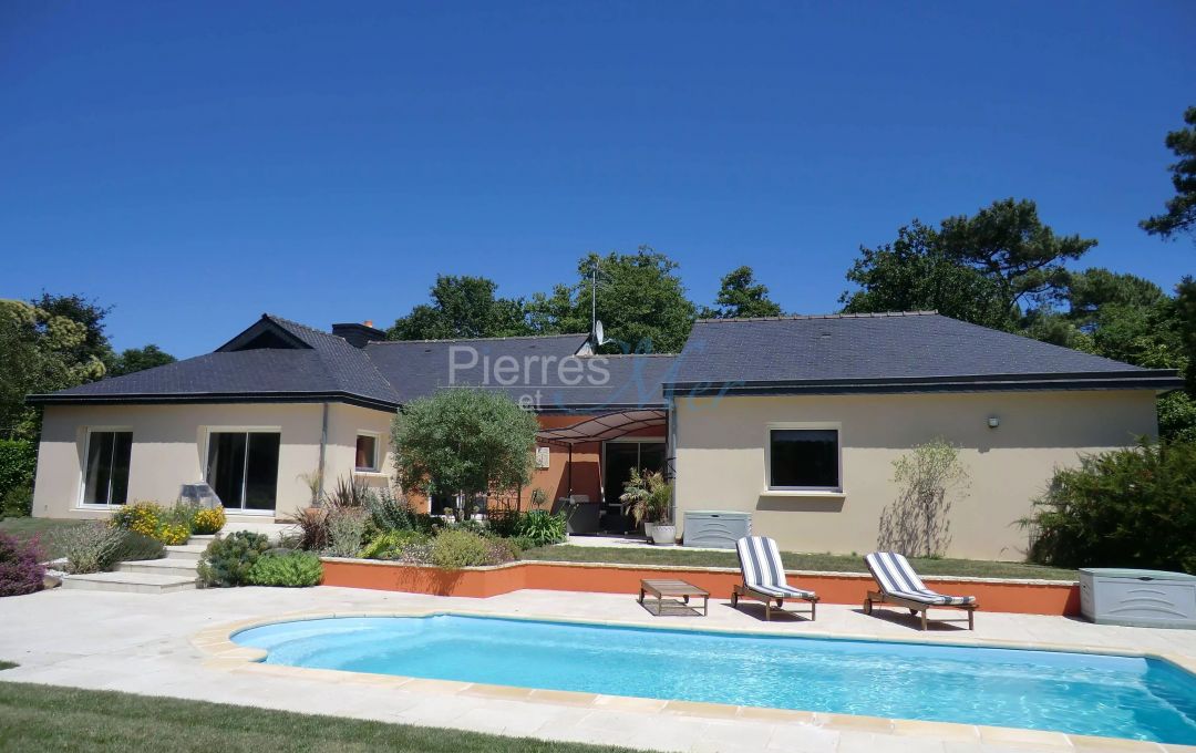 belle maison de plain pied avec piscine guidel SOUS OFFRE