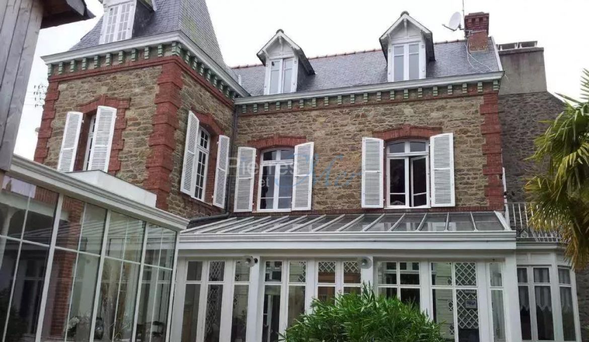 A VENDRE MAISON DINARD CENTRE VILLE BELLE PROPRIéTé XIXèME SIèCLE