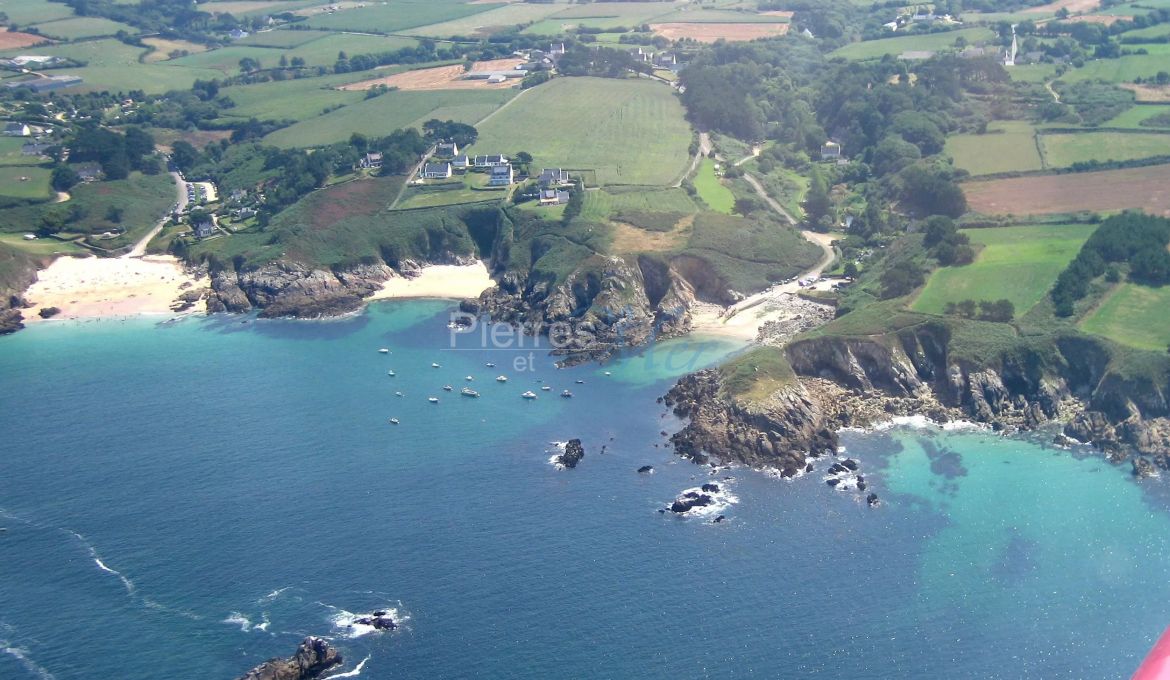 VENTE PENTY DE CHARME BORD DE MER BEUZEC CAP SIZUN PIERRES ET MER