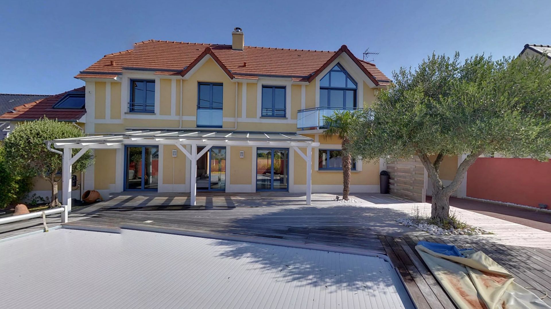 Maison contemporaine vue mer à St Coulomb