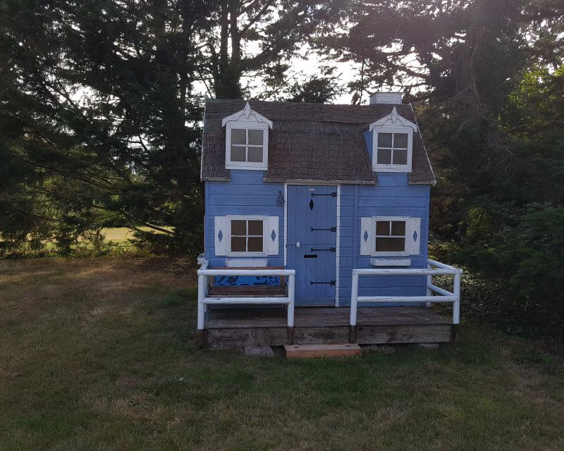 maison de poupées en bois 