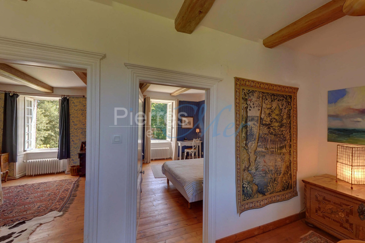 accès chambres manoir