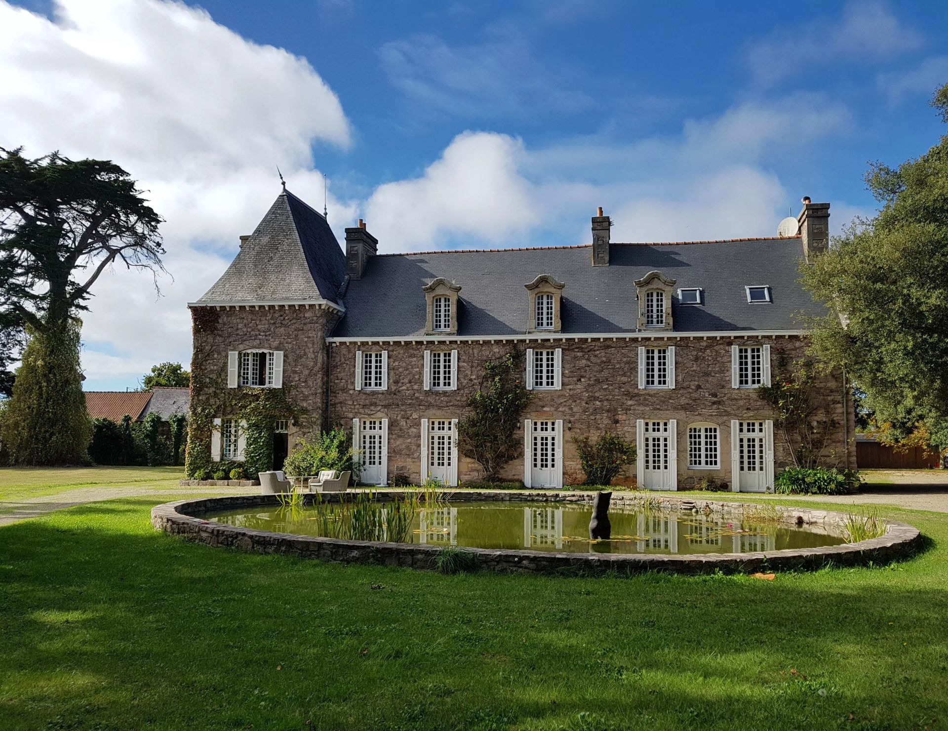 MANOIR SUR LA COTE DE PENTHIEVRE