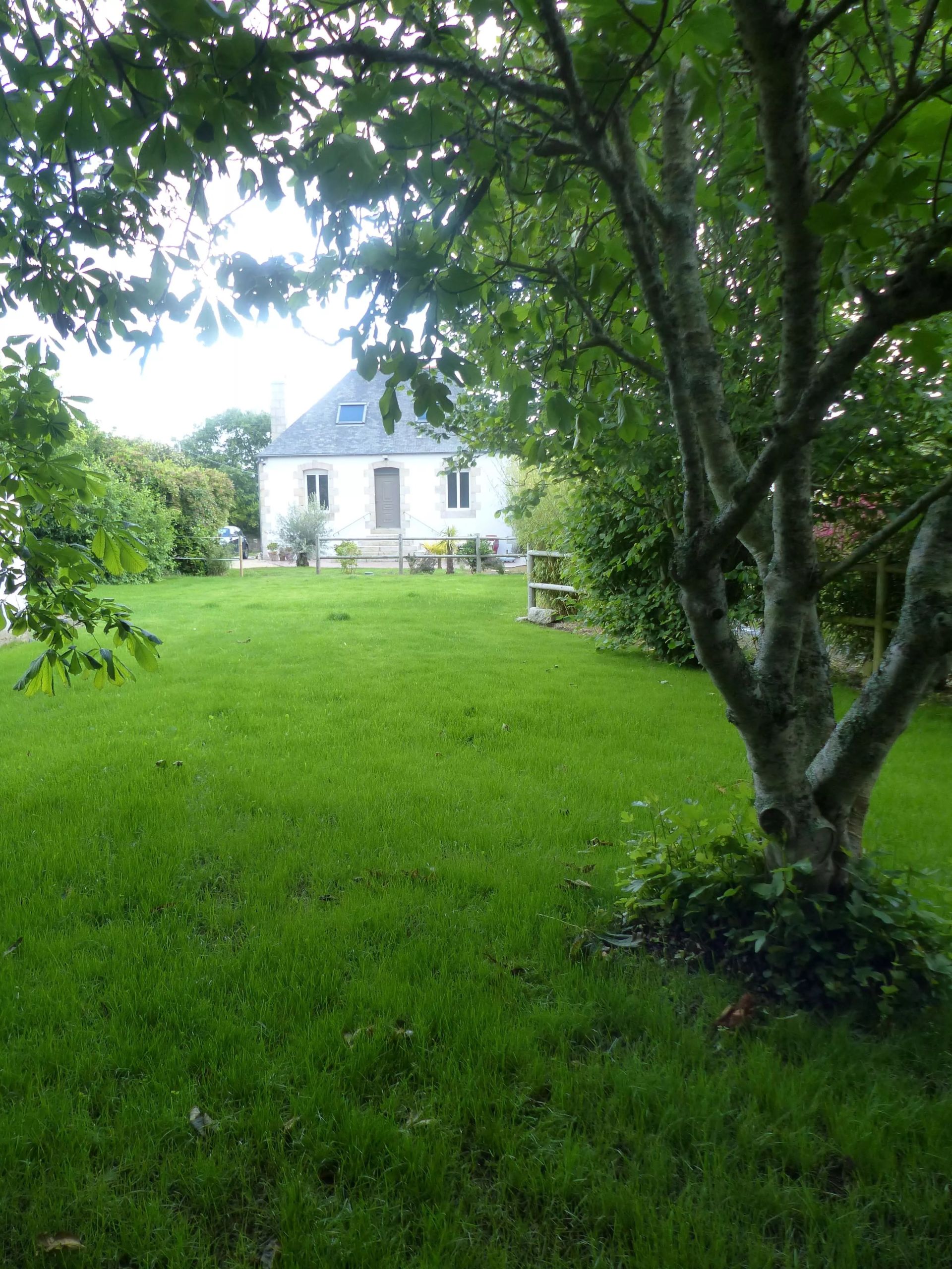 CHARMANT PIED A TERRE BORD DE MER PLEUMEUR BODOU
