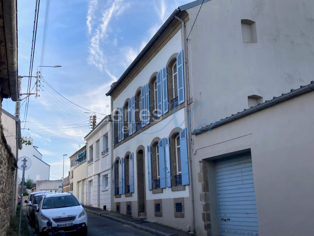 VUE FACADE RUE