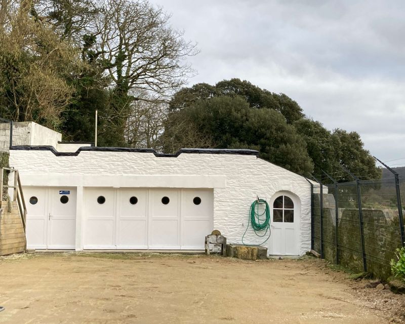 GARAGE 