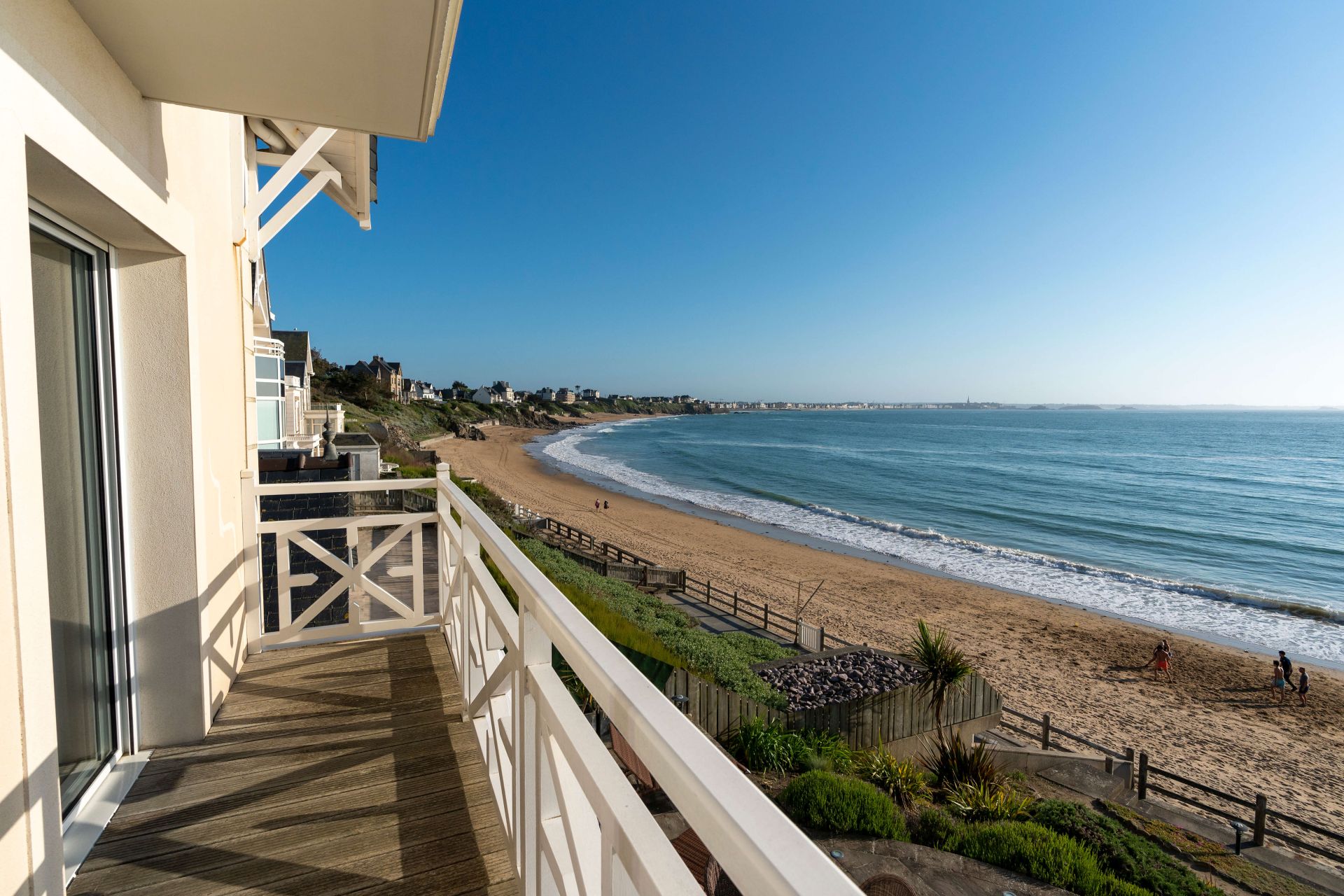 Très belle maison contemporaine au dessus de la mer à Saint-Malo