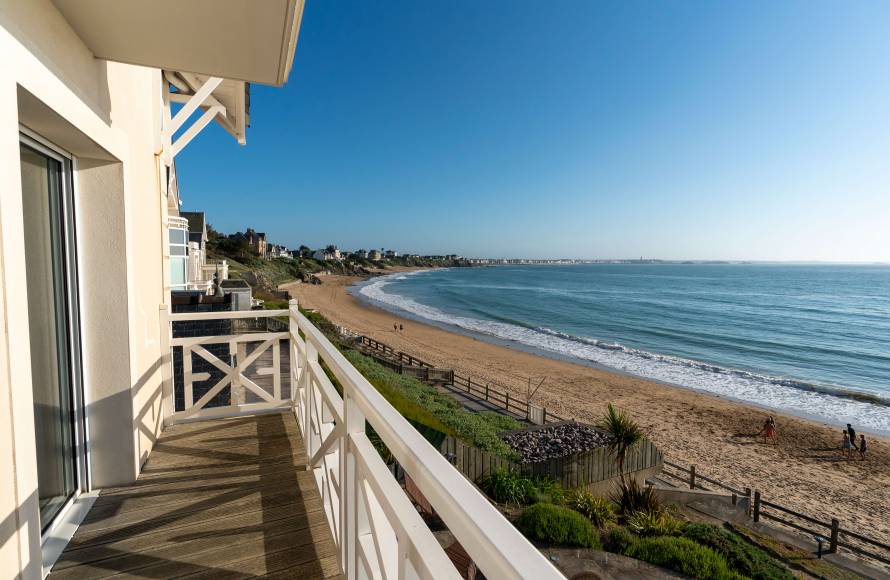 Très belle maison contemporaine au dessus de la mer à Saint-Malo
