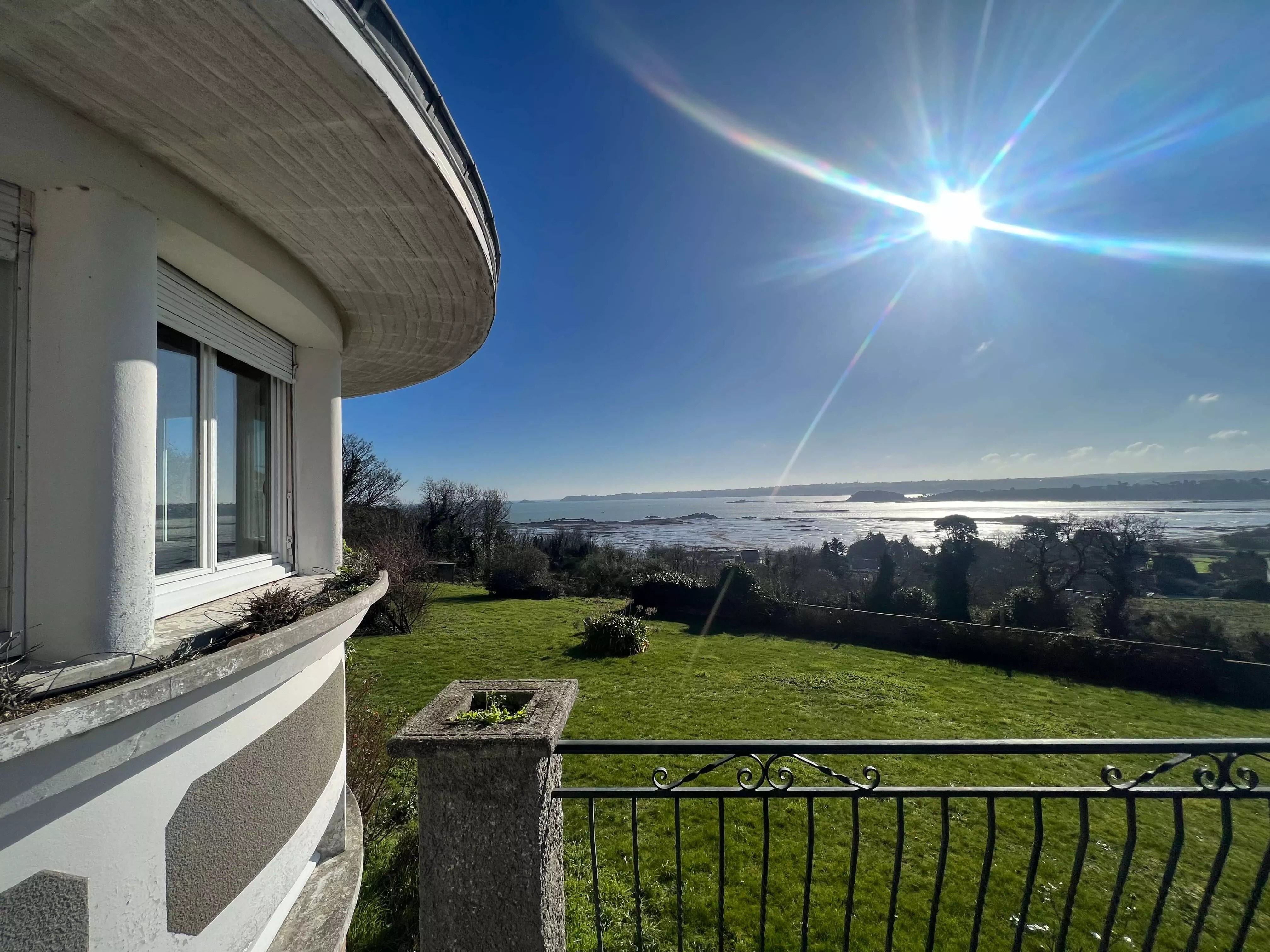 Maison pleine vue mer à Ploubazlanec