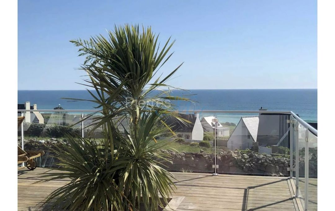MAISON NÉO-BRETONNE VUE MER SUR LA BAIE D'AUDIERNE