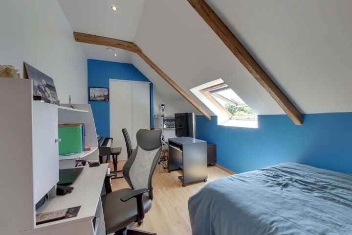 Chambre étage maison principale
