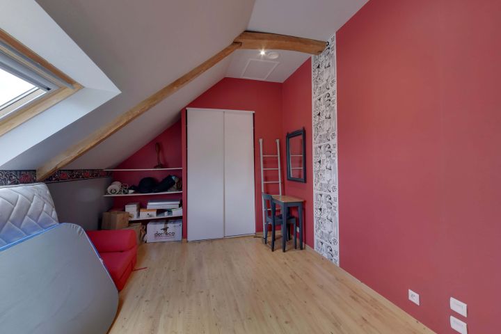 Chambre étage maison principale