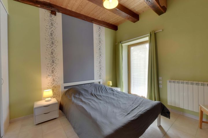 Chambre rdc maison annexe
