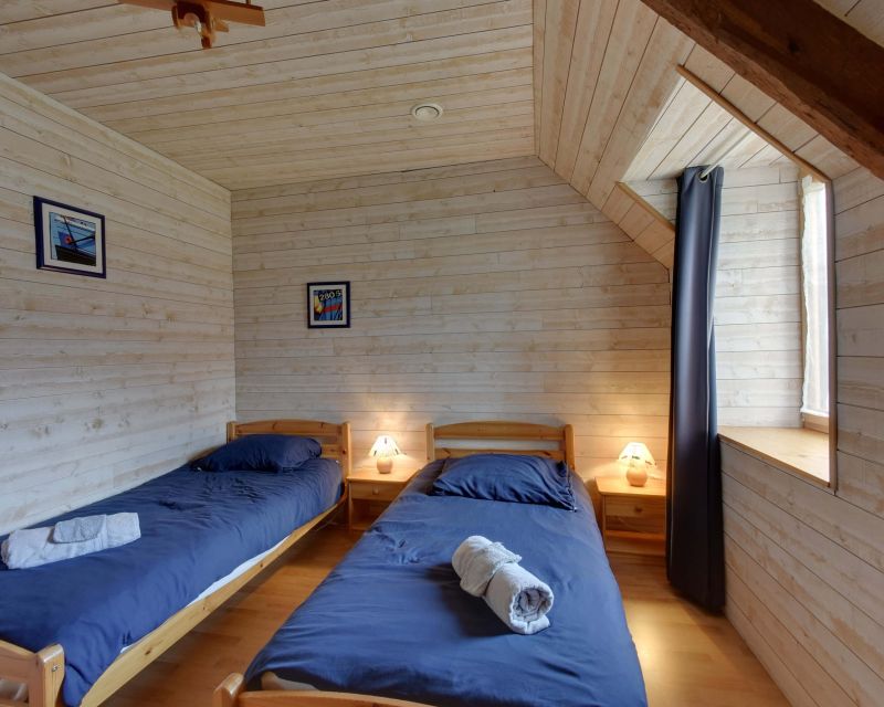 Chambre étage maison annexe