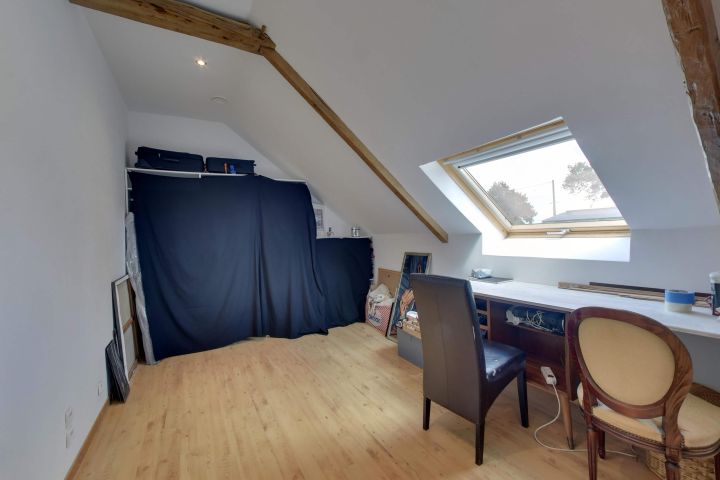 Chambre étage maison principale