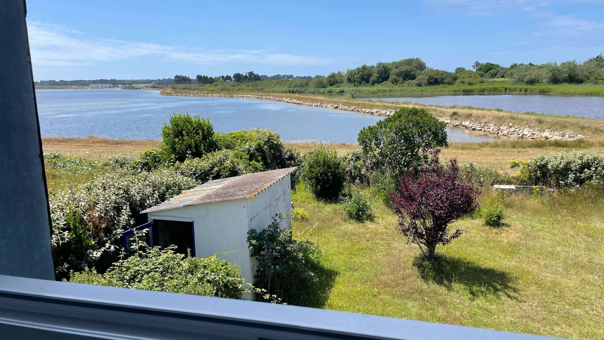 Maison vue étang de Kermoor à l'Ile Tudy