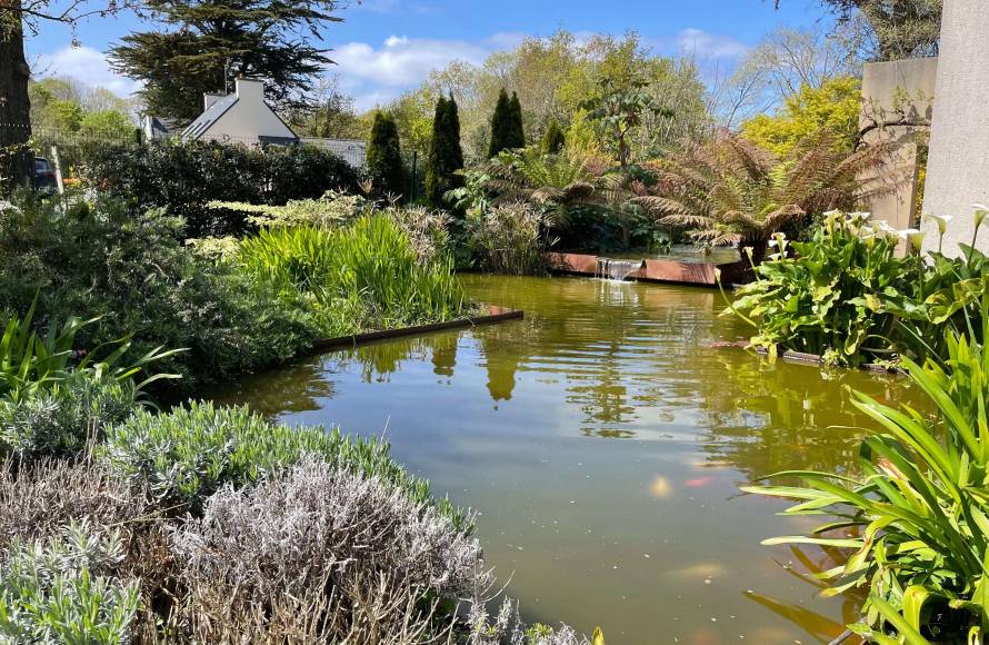 Magnifique villa contemporaine avec dépendances à Loctudy