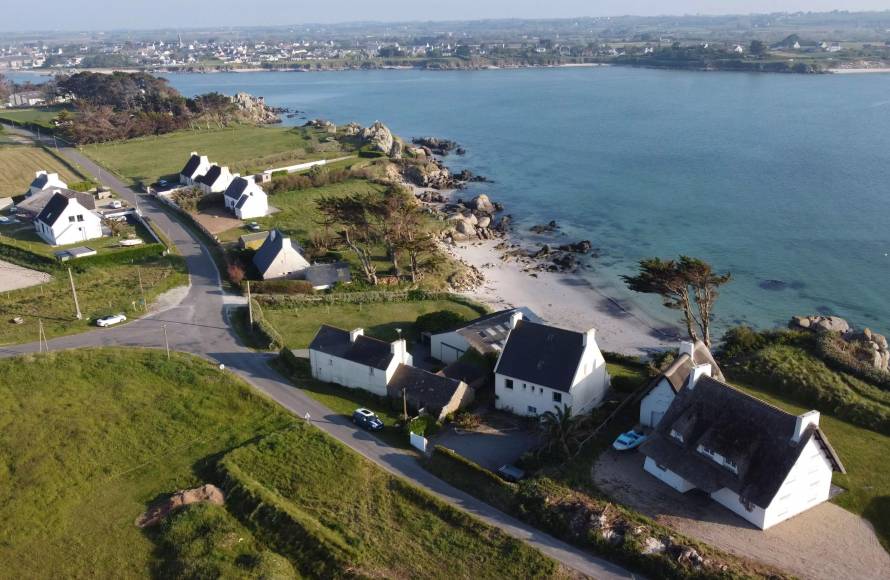 Maison avec accès direct à la mer KERLOUAN