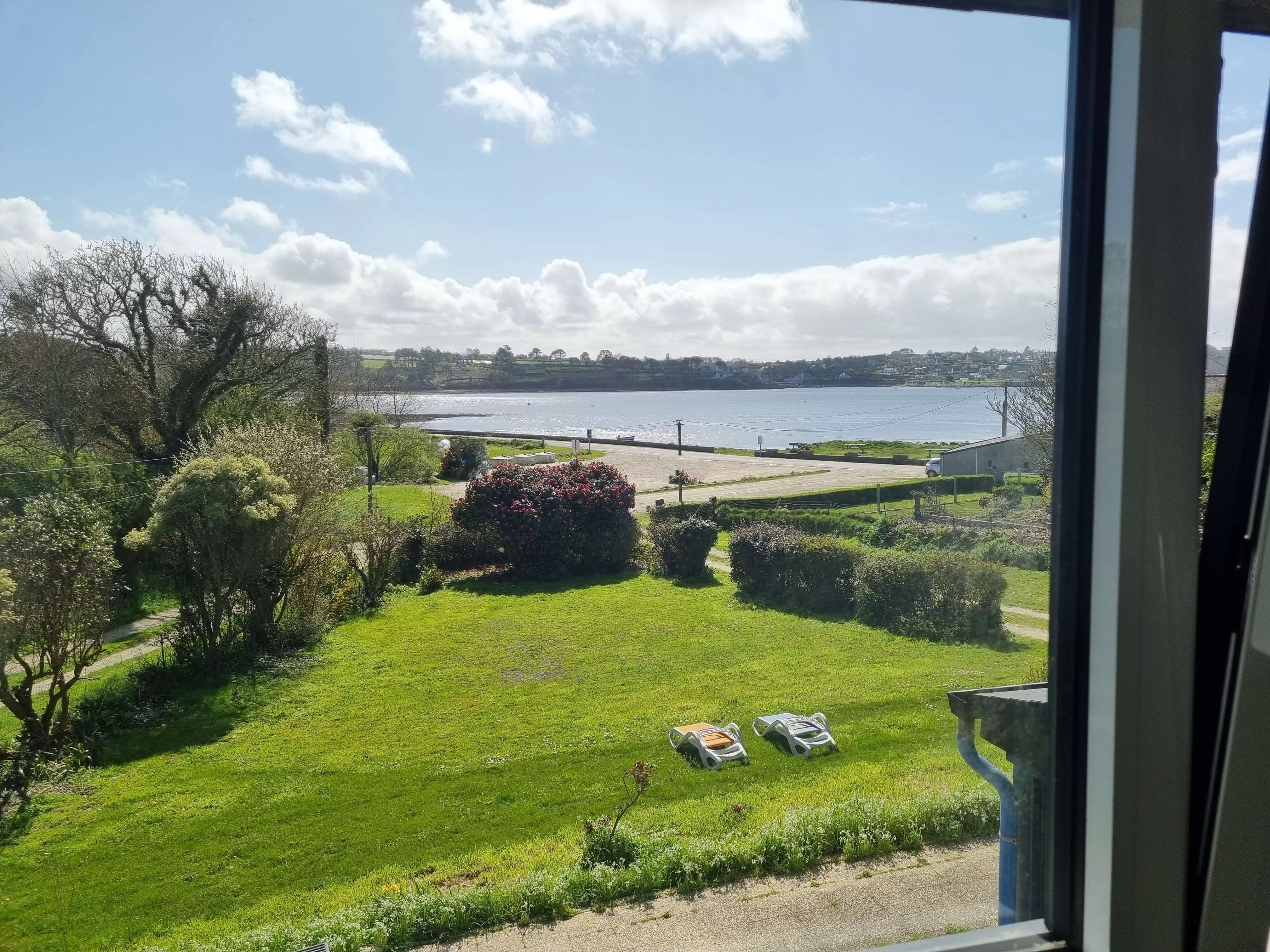 Maison Vue Mer à PLOUGUERNEAU