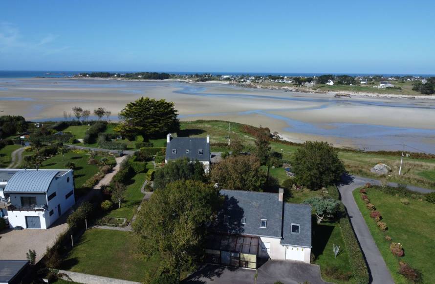 Maison à 100 mètres de la plage - GUISSENY