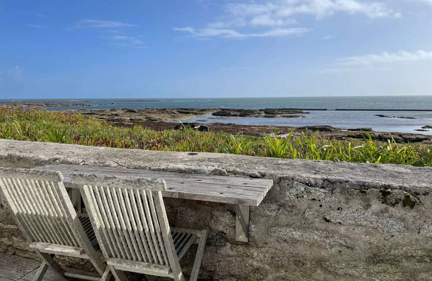 Maison de pêcheur les pieds dans l'eau Treffiagat