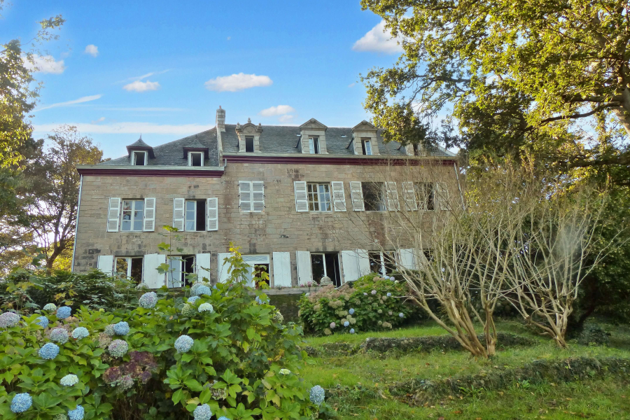 Manoir les pieds dans l'eau Baie de Douarnenez