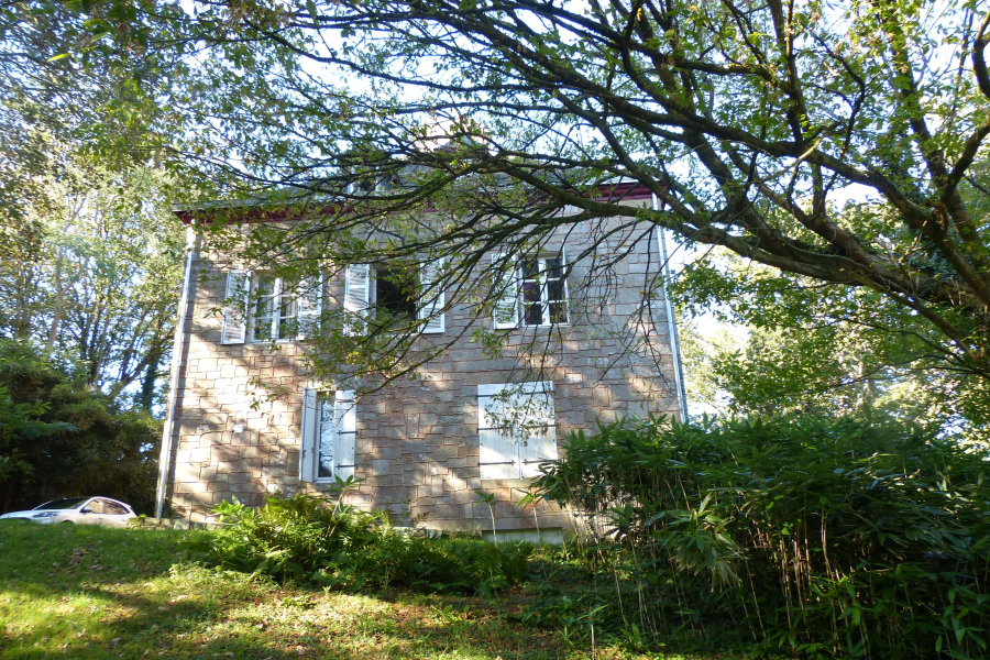 Manoir les pieds dans l'eau Baie de Douarnenez
