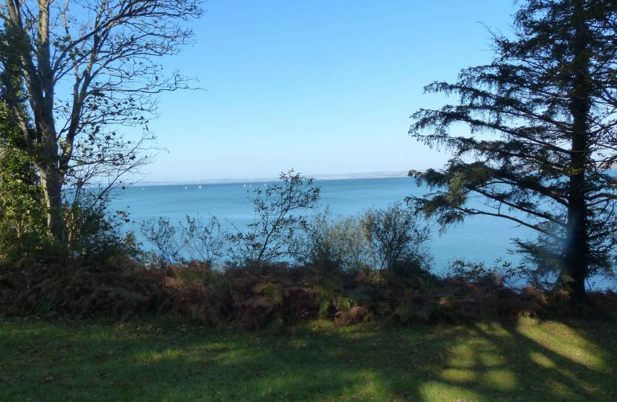 Manoir les pieds dans l'eau Baie de Douarnenez