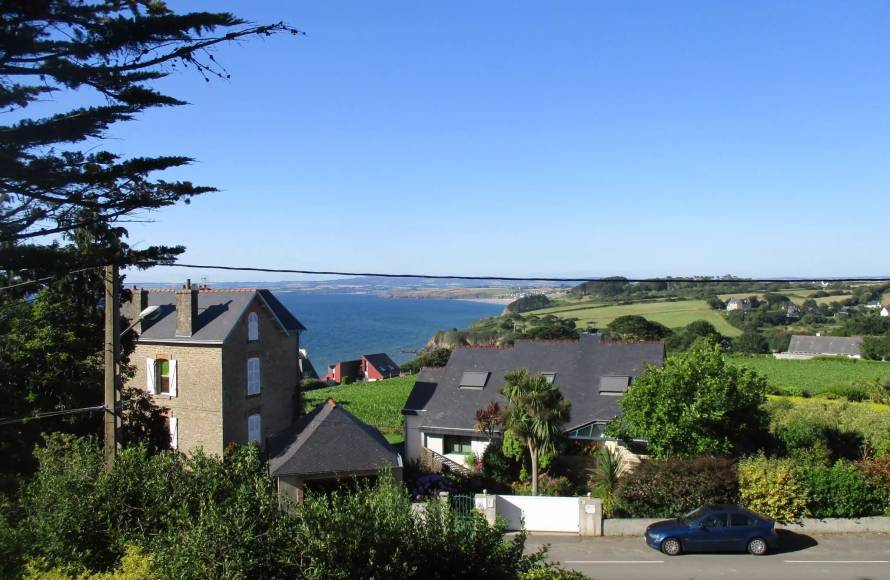 Belle et grande maison vue mer