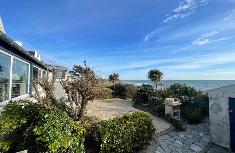 Maison première ligne avec vue unique sur la baie d'audierne