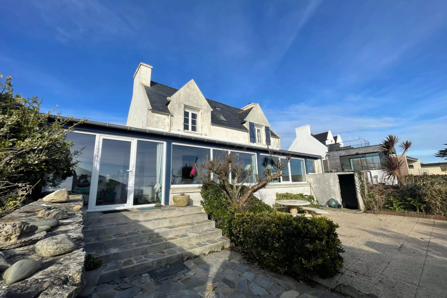 Maison première ligne avec vue unique sur la baie d'audierne