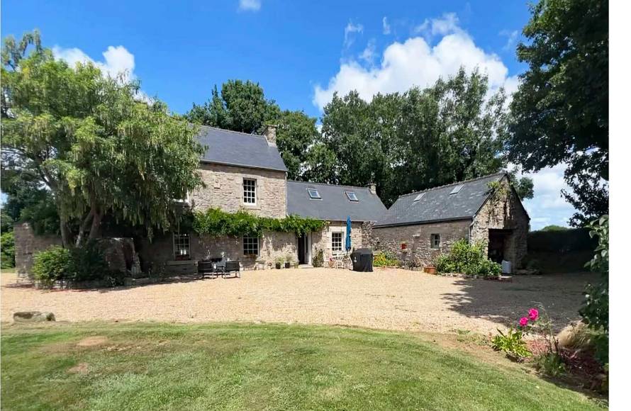 Belle fermette Bretonne à l'Ouest de Brest