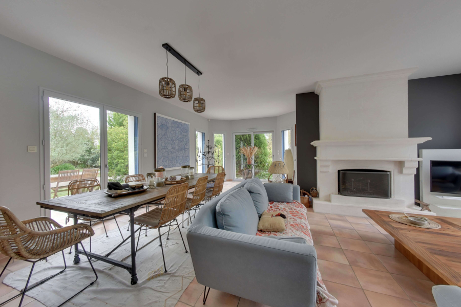 Maison contemporaine avec piscine et grand jardin à Saint-Malo