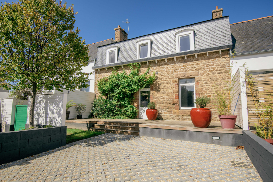 Ensemble Immobilier avec la plage à pied