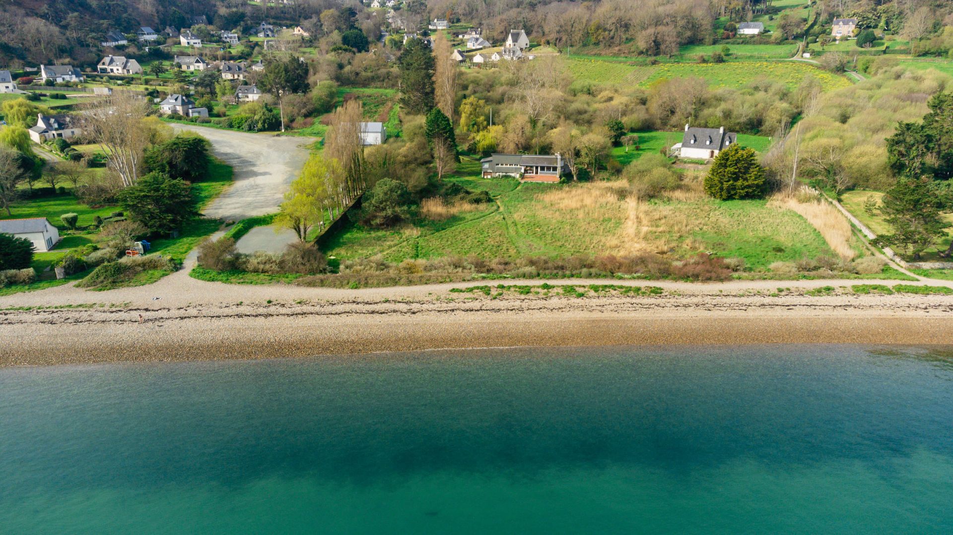 Maison avec vue mer et accès direct à la plage