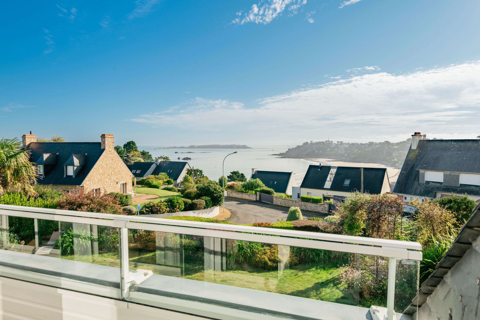 Maison vue mer et plage à pieds Perros Guirec