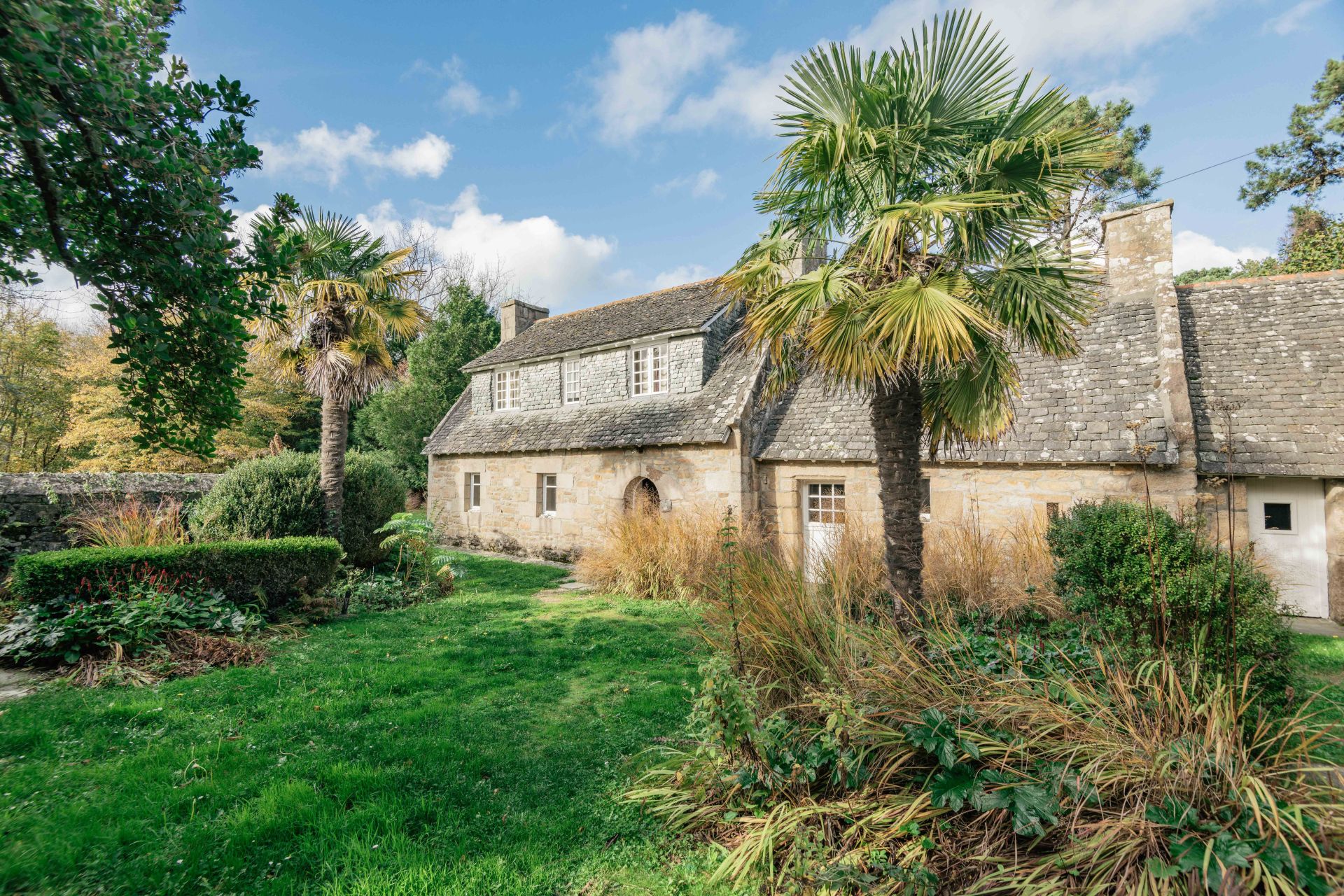 Propriété de charme en pierre avec plage à pied Trégastel