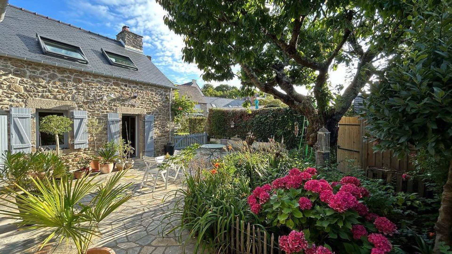 Maison en pierres à Saint Jacut de la Mer