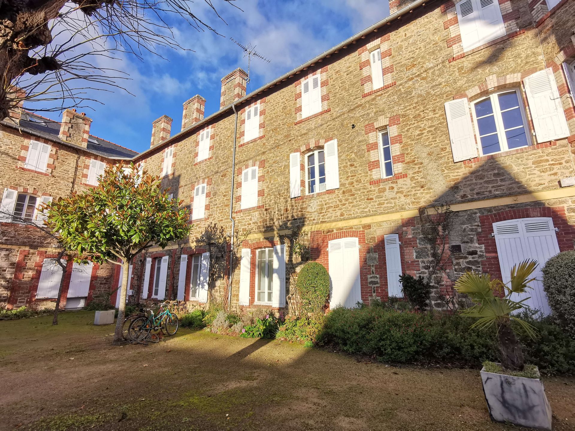 Bel appartement rénové à Dinard proche de la mer