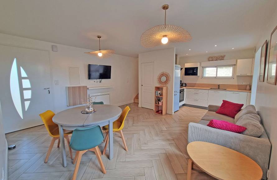 Maison entièrement rénovée, 800 mètres des plages, à Plouguerneau