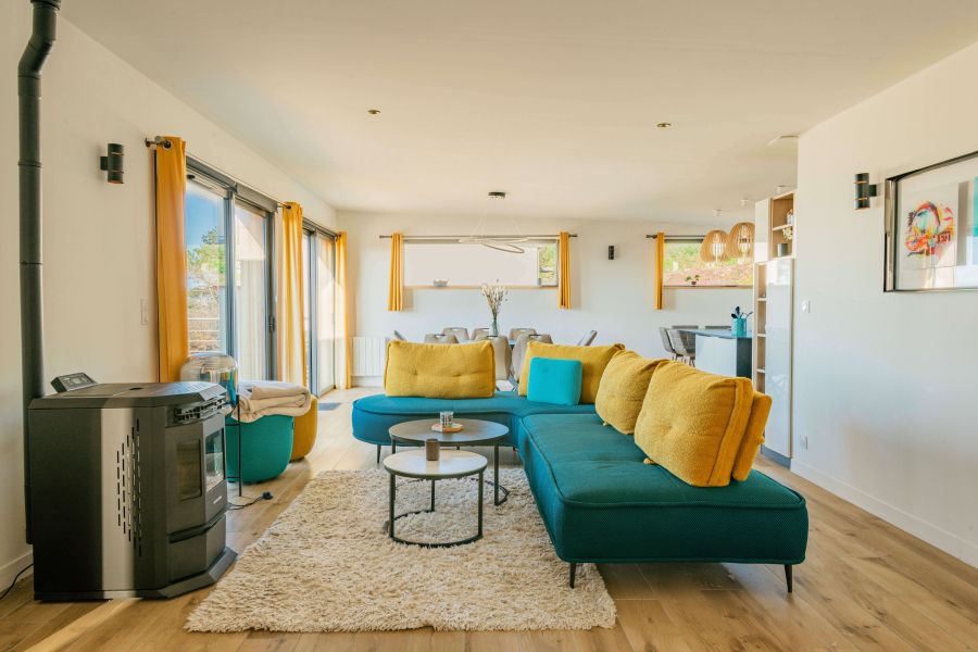 Villa d'architecte avec piscine intérieure et plage à pied