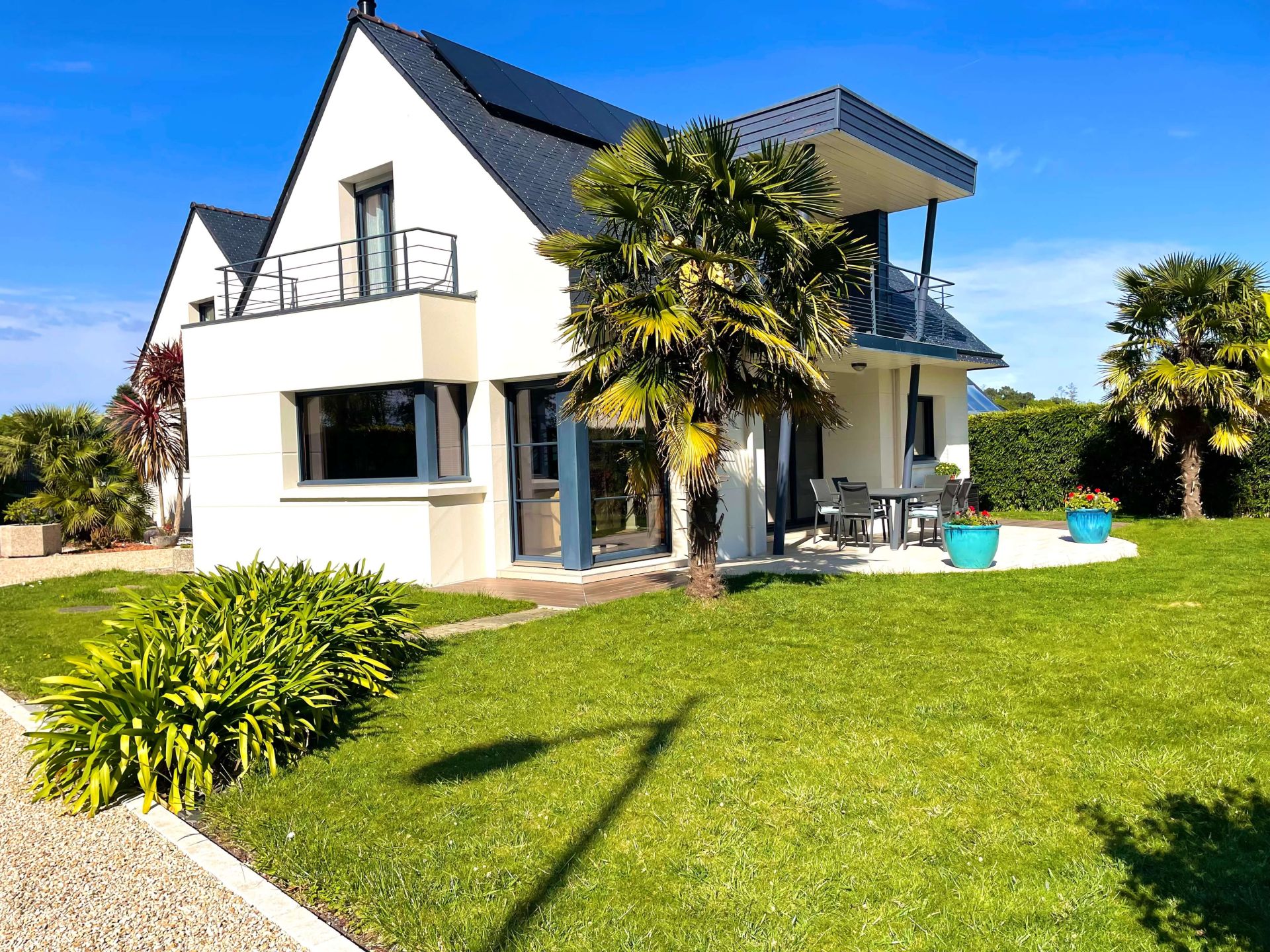 Maison d'architecte à 800 m de la plage- emplacement recherché à la Forêt-Fouesnant