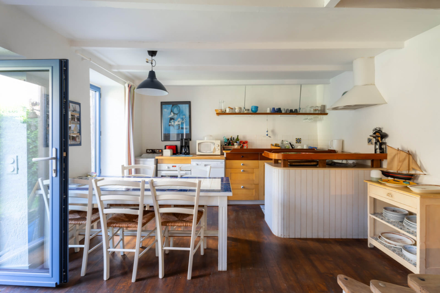 Charmante maison en pierre avec jardin au coeur de Saint-Goustan