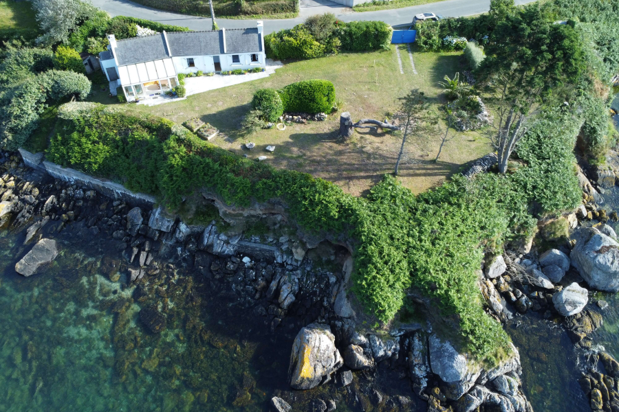 Maison de plain-pied, vue mer exceptionnelle,  accès direct à la plage