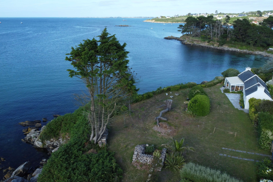 Maison de plain-pied, vue mer exceptionnelle,  accès direct à la plage