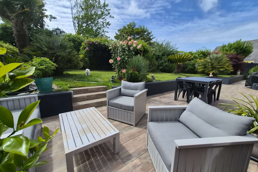 Maison contemporaine proche bourg et plages