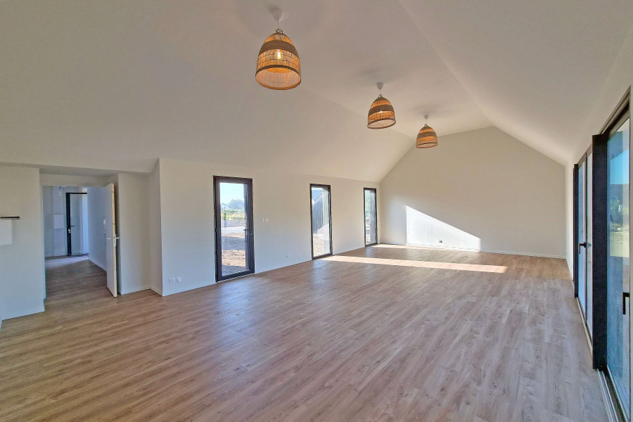 Corps de ferme en fin de rénovation à 400 mètres de la plage