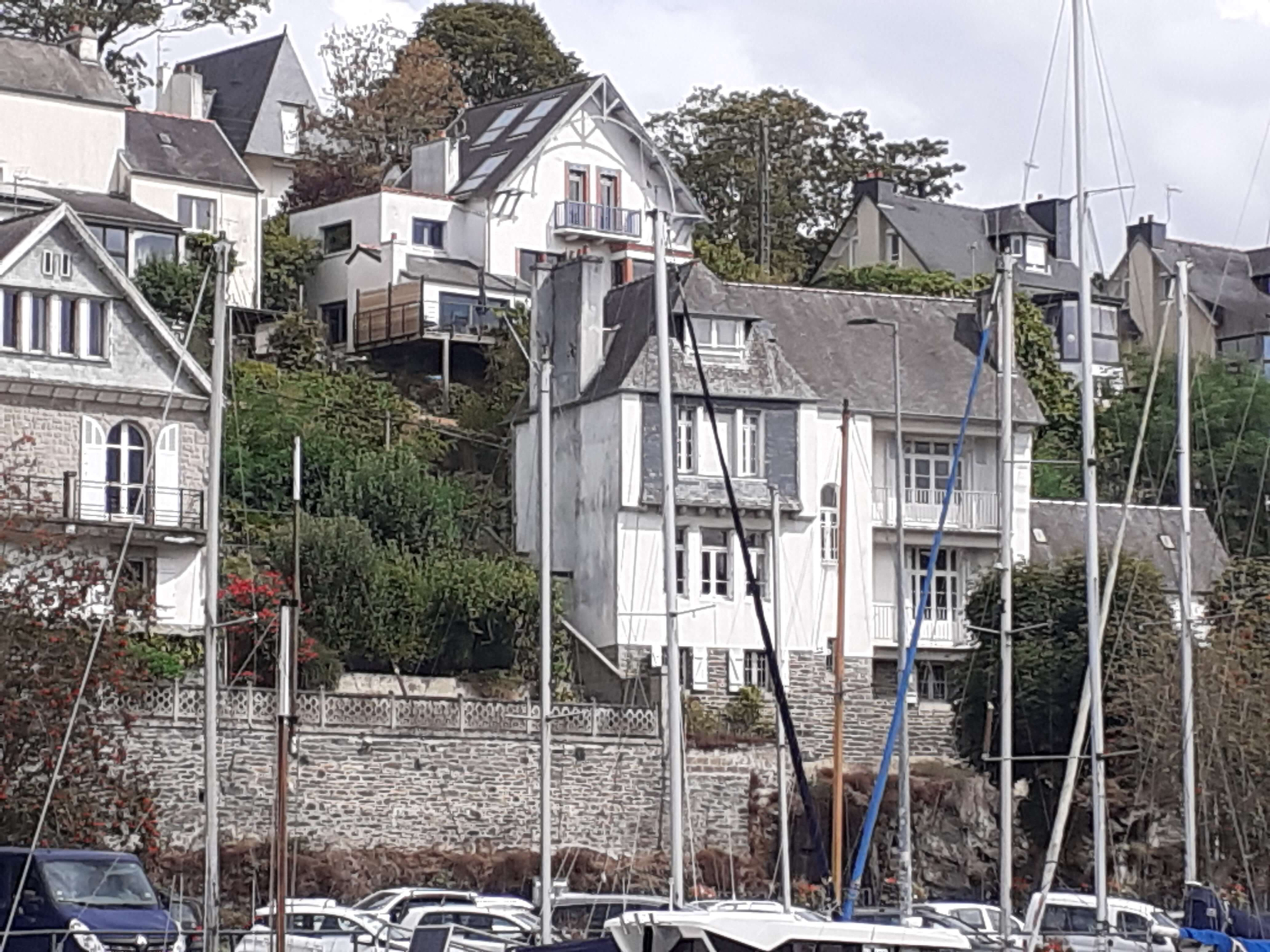 MAISON DE CARACTERE VUE DOMINANTE SUR LE PORT DE MORLAIX