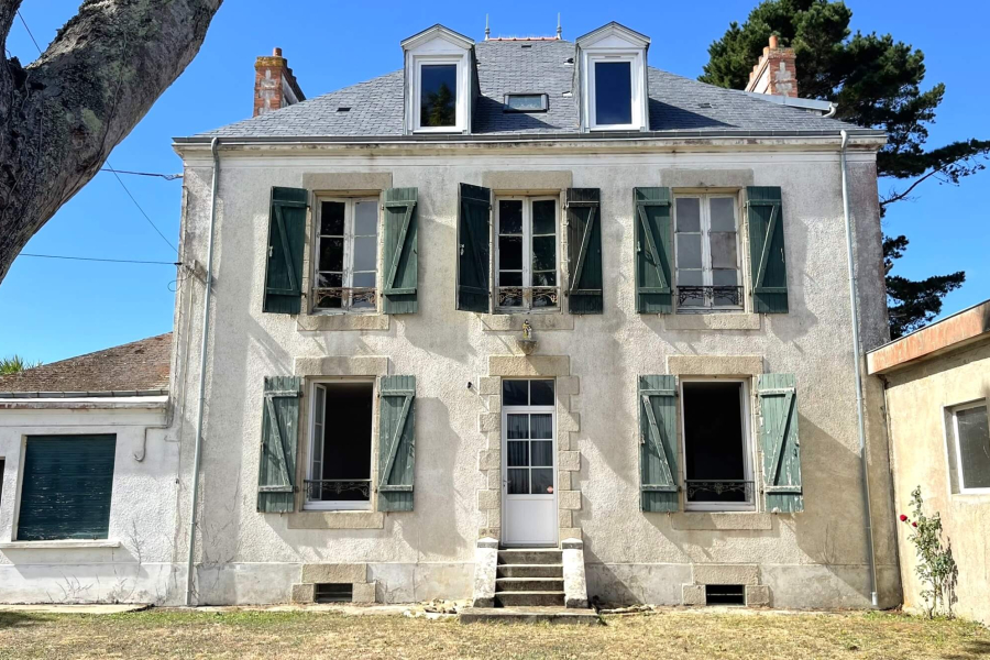 Maison de Maître entre plage & bourg à Groix