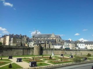 rempart-cathedrale-vannes
